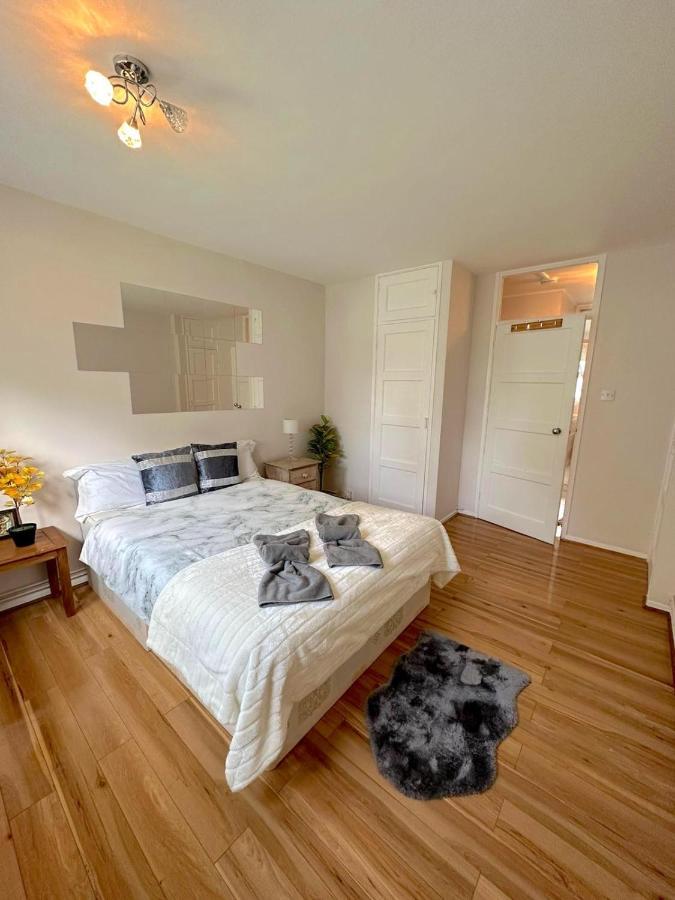 303 Alexandra Avenue Ha2 9Dx Apartment Pinner ภายนอก รูปภาพ